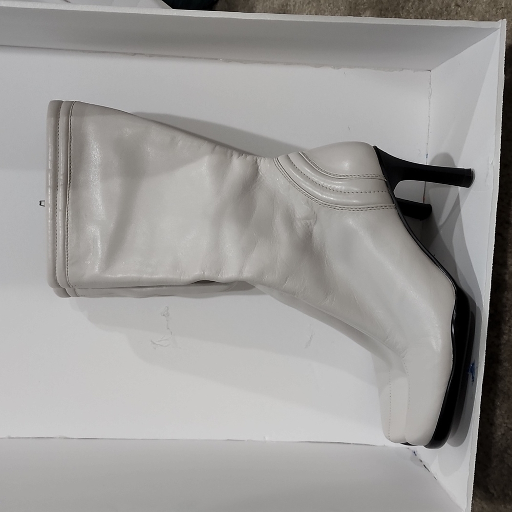 NWOT, Nine West Ivory Heel Boots, Size 6M